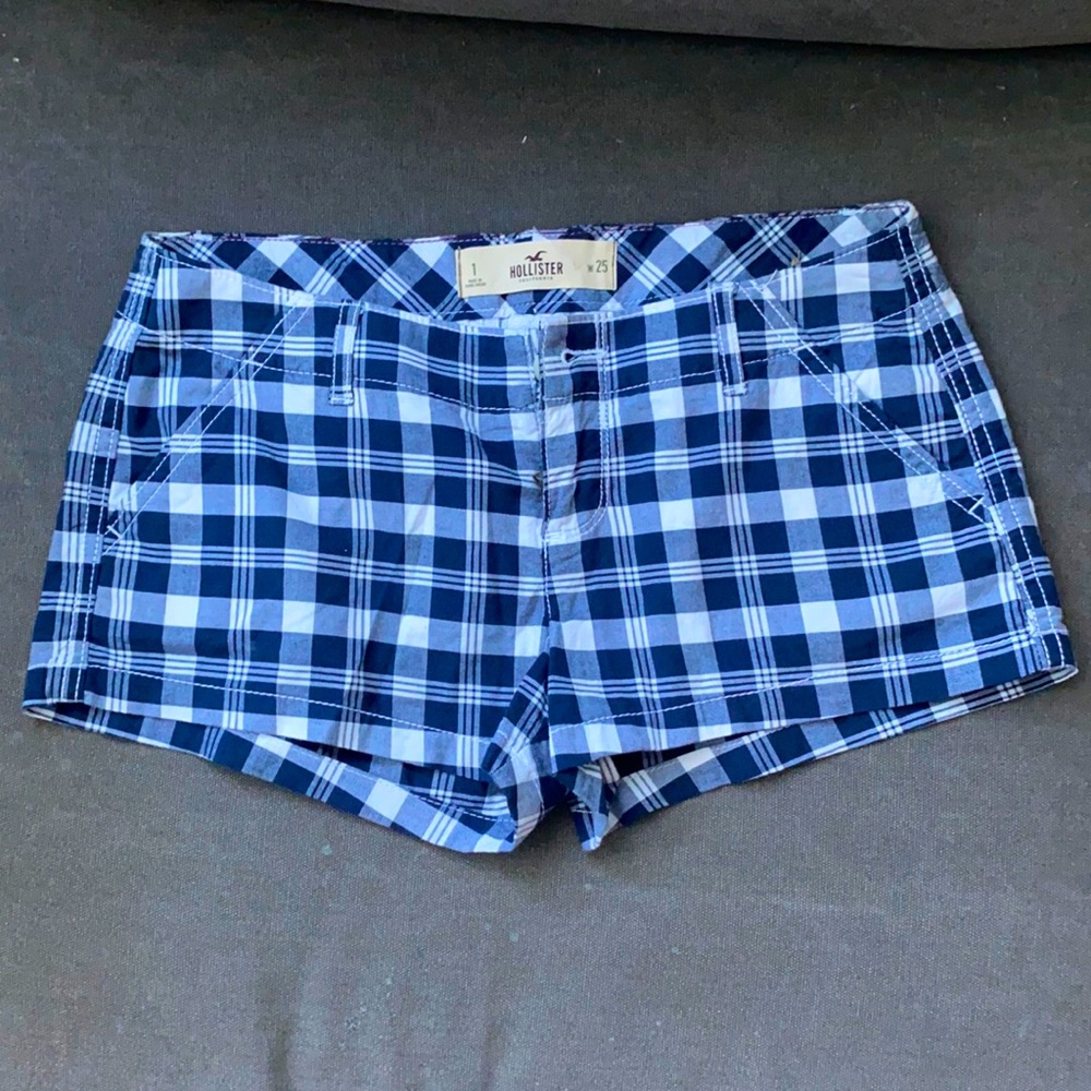 Hollister plaid shorts size 25